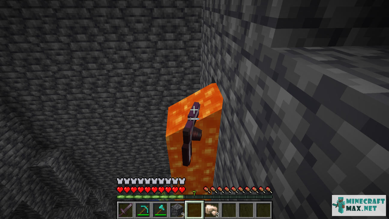 Quests Craft a netherite pickaxe and throw it into the lava for Minecraft | Screenshot 5