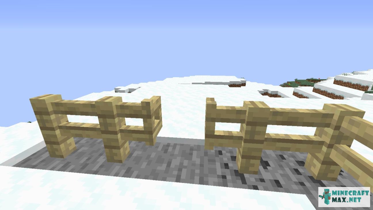 Birch Fence Gate in Minecraft | Screenshot 1