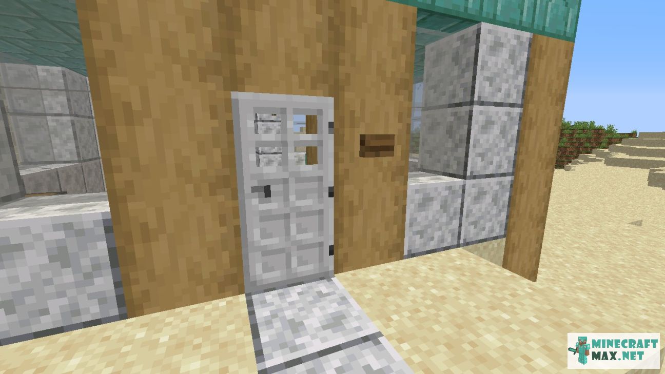 Iron Door in Minecraft | Screenshot 1
