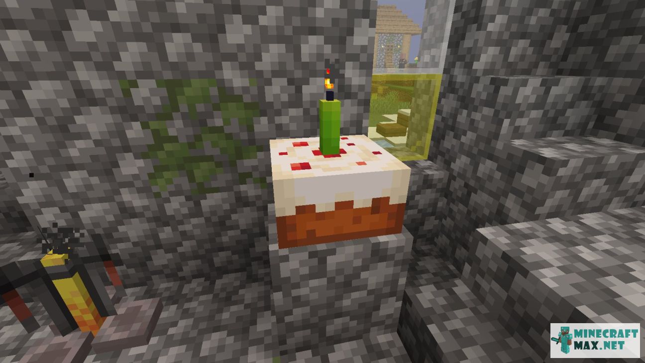 Cake with Lime Candle in Minecraft | Screenshot 1