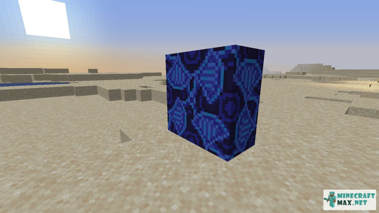 Blue Glazed Terracotta in Minecraft | Screenshot 3