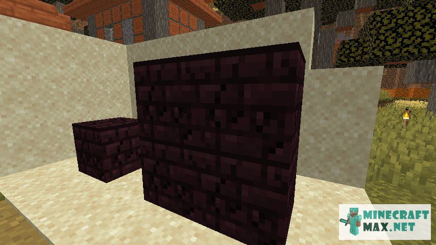 Cracked Nether Bricks in Minecraft | Screenshot 2