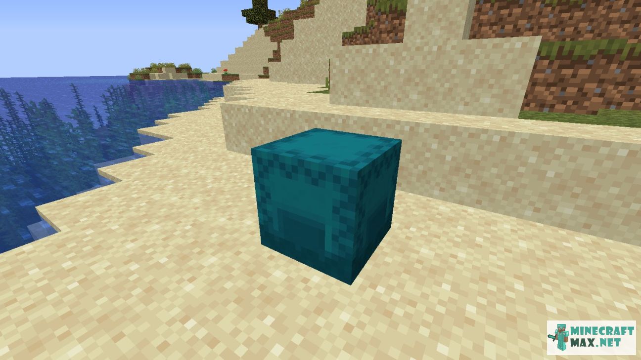 Cyan Shulker Box in Minecraft | Screenshot 2