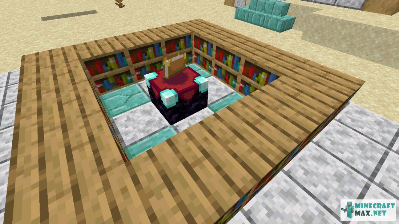 Enchanting Table in Minecraft | Screenshot 3